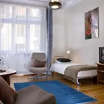 Pomaranczarnia Apartman *