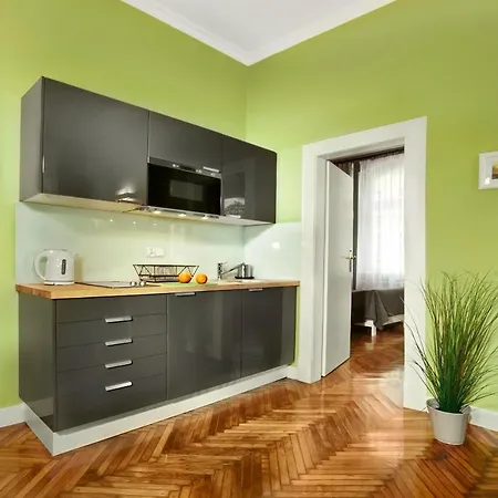 Apartament Pomarańczarnia
