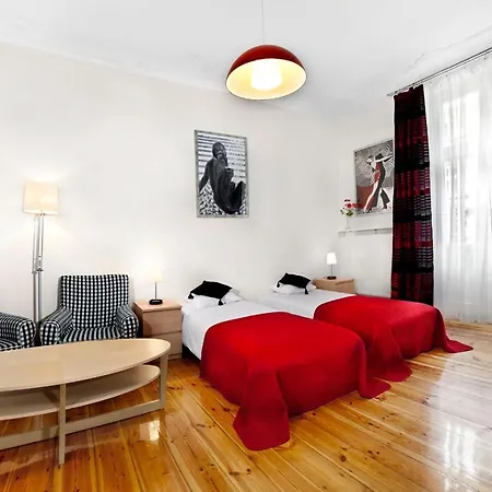 Apartment Pomaranczarnia *