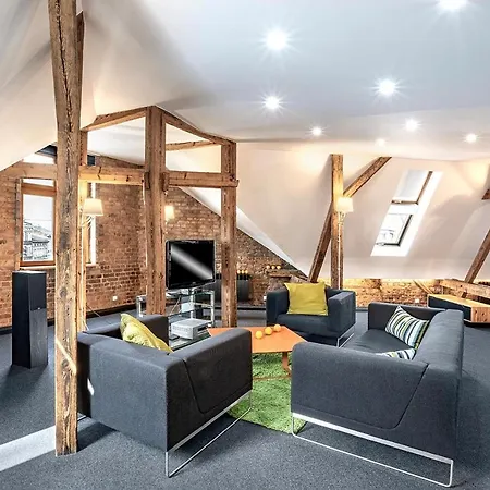 Pomaranczarnia Lejlighed