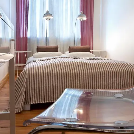 Pomaranczarnia Apartment