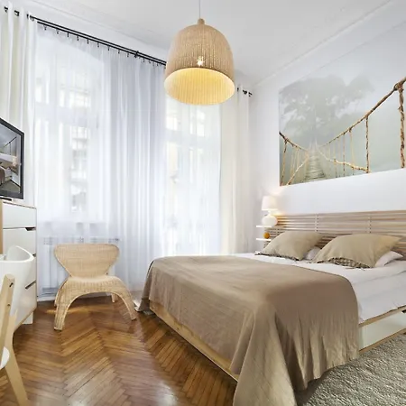 アパルタメンティ ポマランクザルニーア アパート *