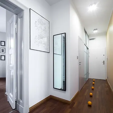 Apartment Pomaranczarnia