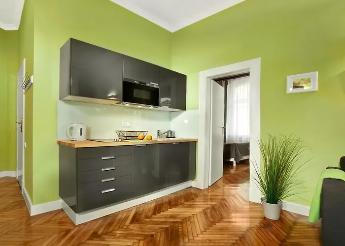 Apartment Pomaranczarnia