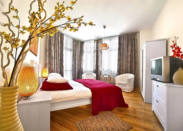 Apartment Pomaranczarnia *