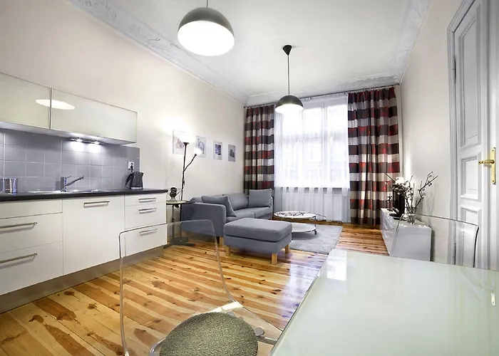 Apartment Pomaranczarnia *