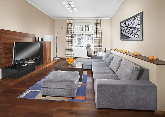 Pomaranczarnia Lejlighed