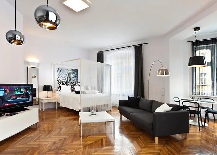 Apartment Pomaranczarnia *